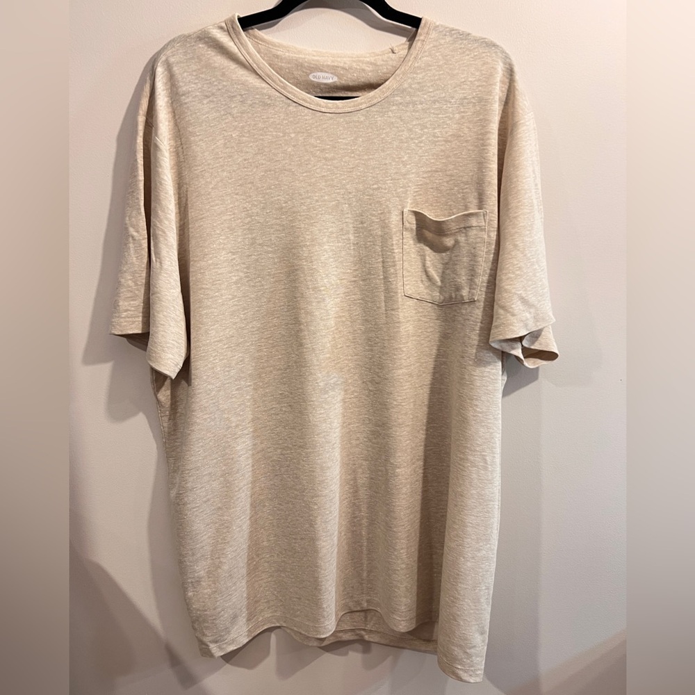 Old Navy Cream Short Sleeve Pocket Tee